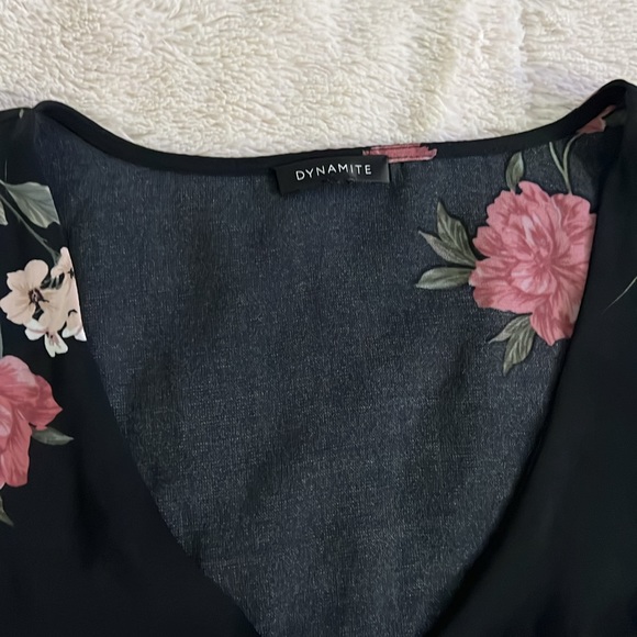 Dynamite tshirt - Large - Picture 2 of 6